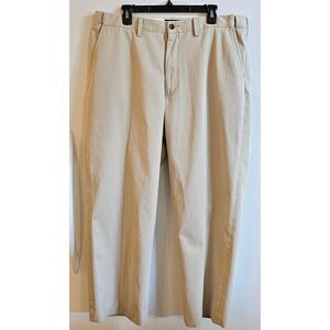 Eddie Bauer Classic Fit Men's Khaki Twill Pants Wrinkle Stain Resistant SZ 38x29